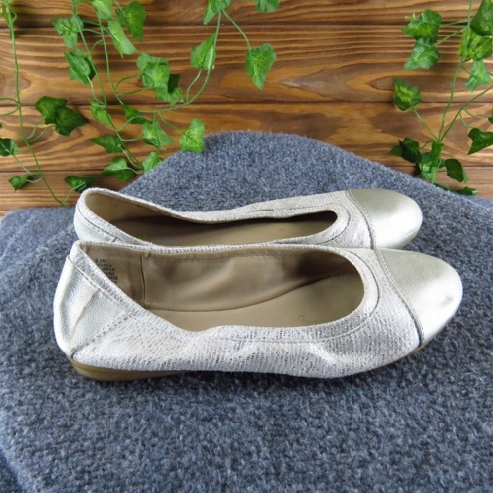 Easy Spirit Women's Gessica Ballet Silver Textile Sz 6.5 Medium Gently Used 2025 - Picture 3 of 6